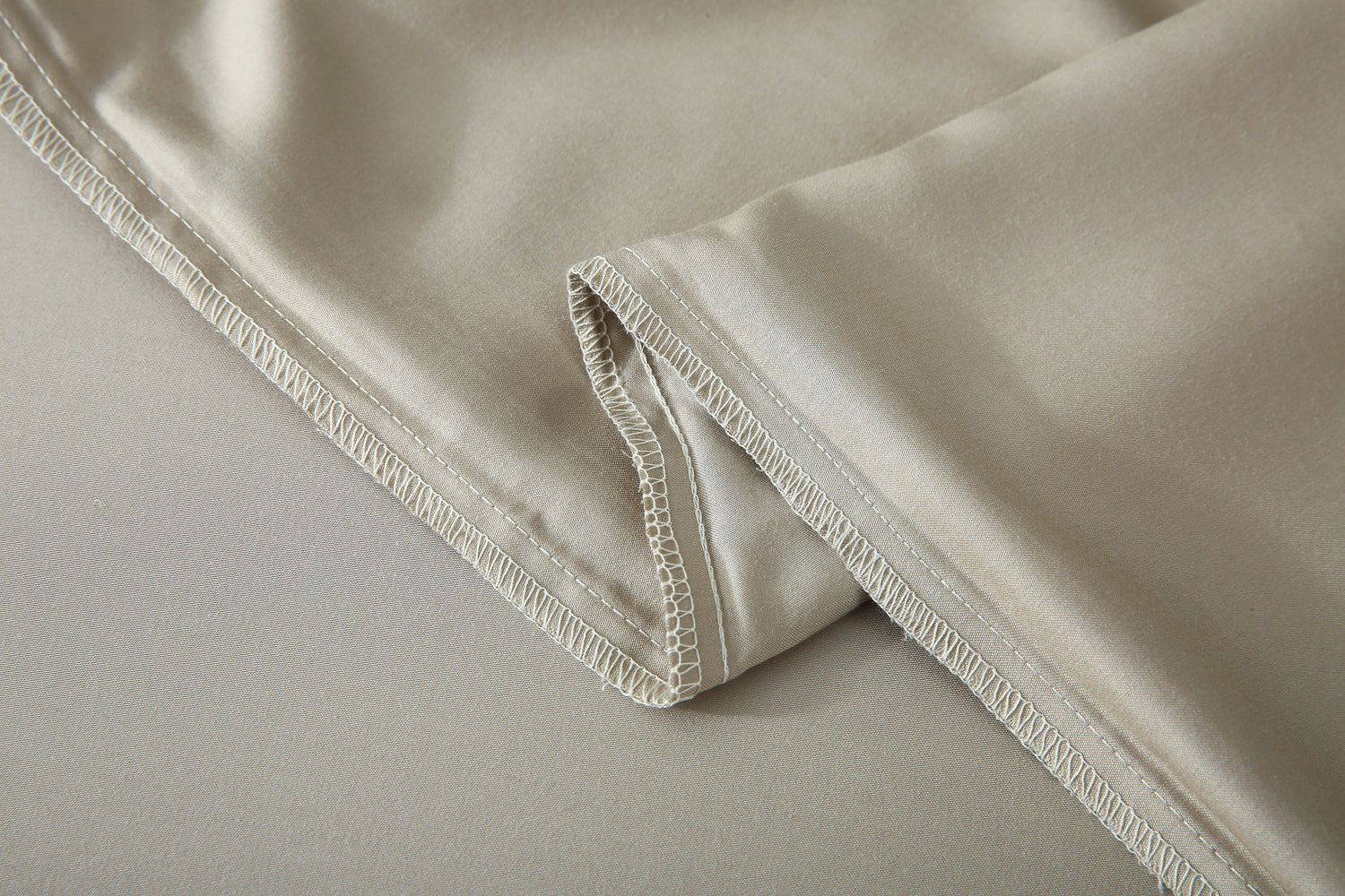 המדריך לבחירת מצעים למיטה זוגית