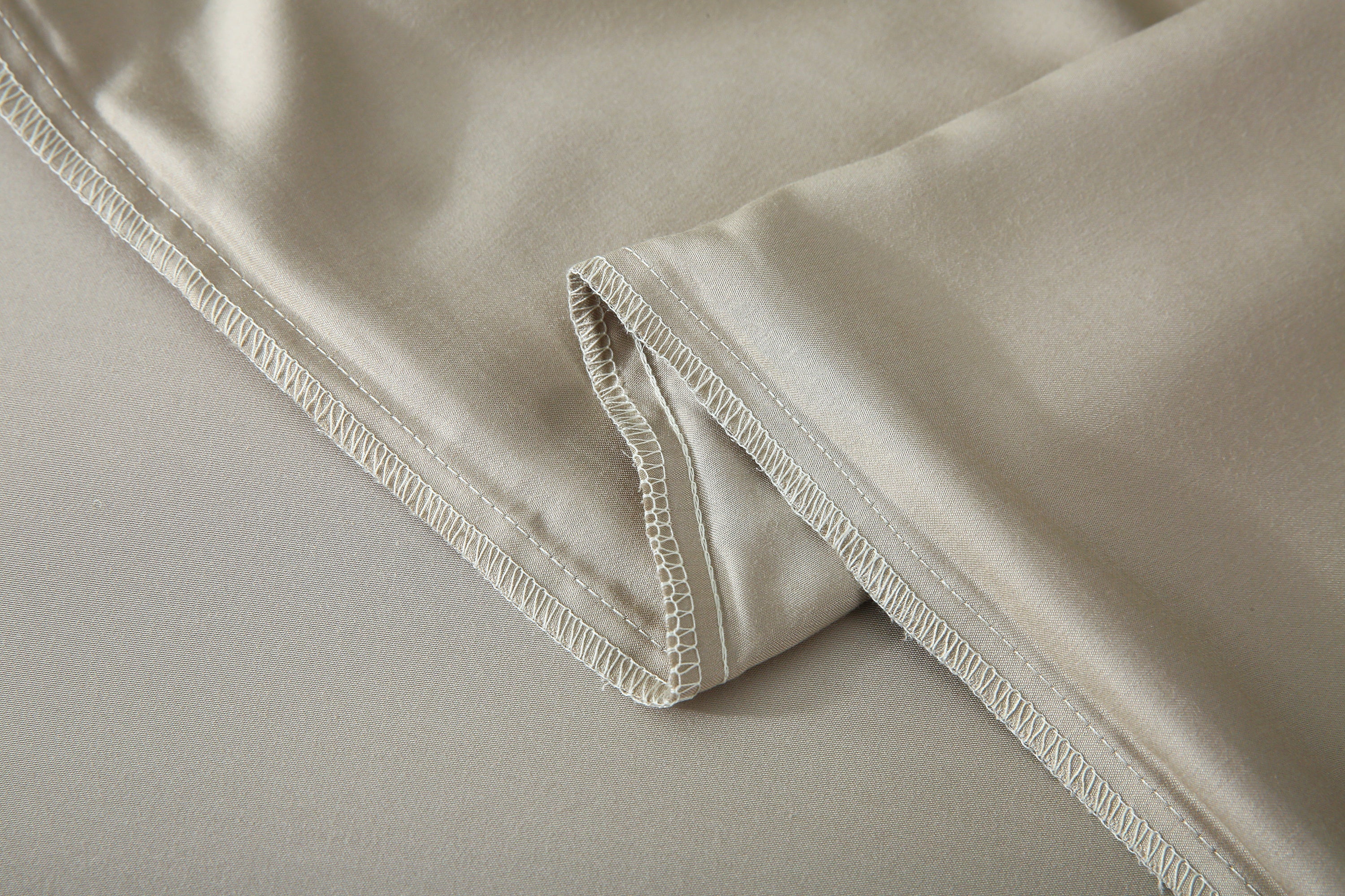 המדריך לבחירת מצעים למיטה זוגית