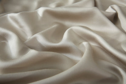 מצעי במבוק סאטן בצבע חול זהוב