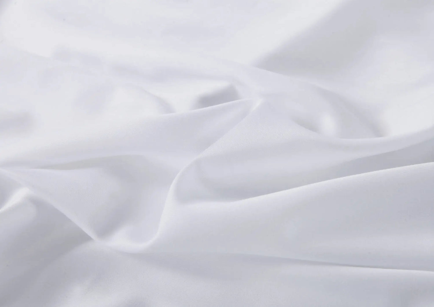 מצעי במבוק סאטן בצבע לבן מושלם
