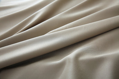 מצעים מבד במבוק סאטן בצבע זהוב