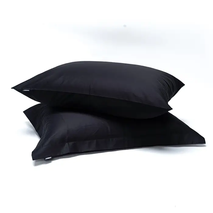 זוג ציפיות לכרית בצבע שחור מבית נינואה